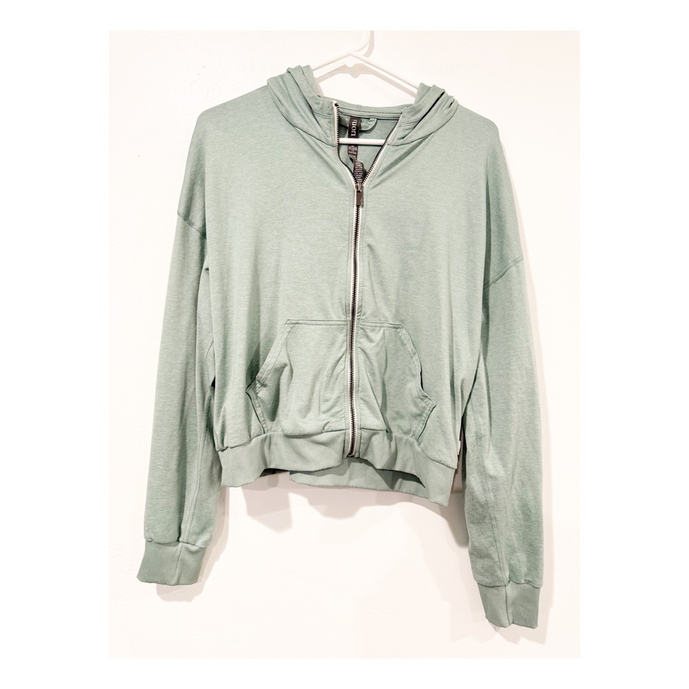 Vuori Performance Jogger & Halo Hoodie Set Sage Green Heather M - Picture 3 of 9